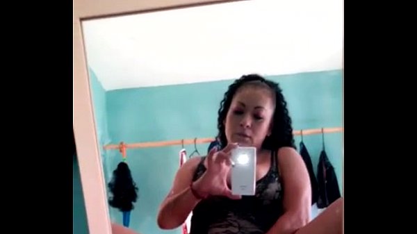 ESTOY CALIENTE, NO AGUANTO MAS, ME COJO SOLITA....