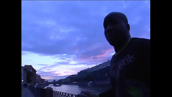 Bastidores da filmagem da primeira vez no canal da novinha Rebeca Olew que deu ate cu e ganhou muito leite