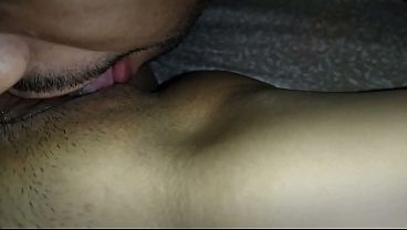 NOS SACAMOS LAS GANAS DE FOLLAR CON MI CU&Ntilde;ADA CASERO LATINO