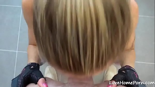Sexy blondy fack on fitnes
