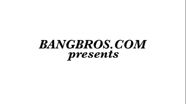 Dakota James knows how to fuck my cock