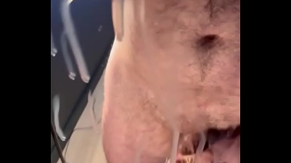 Who’s cleaning my mirror?