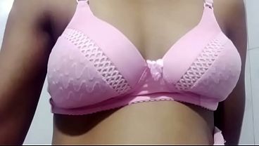 インドのキュートで美しいバビ