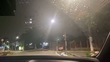The slut asked her cuckolded husband to go out on the streets of São Paulo to look for a stranger to fuck her pink little pussy, and they found one - COMPLETE ON RED