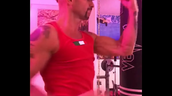 SHADOW BOXING GYM TAN SEX GTS