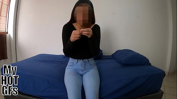 ¡Oh por dios! ¡Le llené el coñito de leche a Ma...