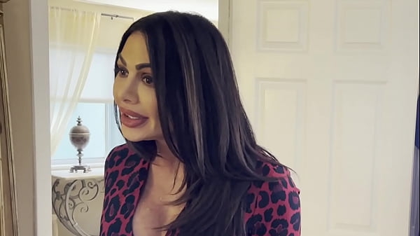 StepFamily Valentine's Day w/ Nina Dolci