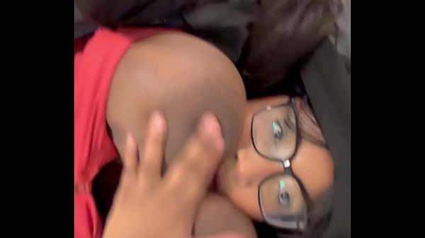 Sucking Tits wit One Hand   Kissing
