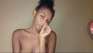 今日もデパートのト◯レでひとりえっちしてしまいました...