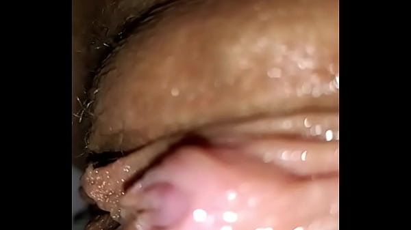 The Spanish blonde I love that they stimulate my clitoris With a good cock at night