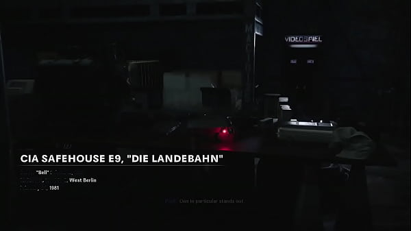 Parks ass bouncing while she walks