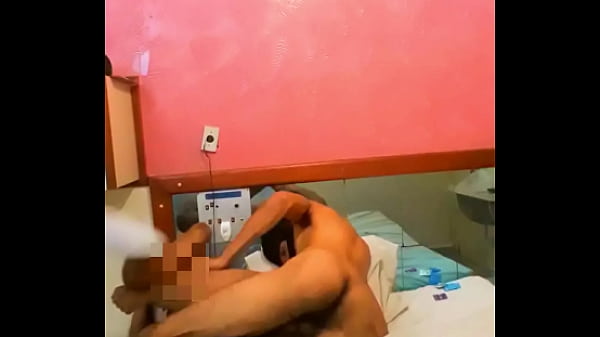 Download Video - Branquinho&comma;  magrelo e metedor&excl;