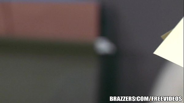 Brazzers - Big tits and posted notes