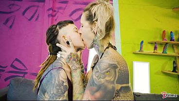 Alternative Girl strap-on fucks shy TEEN