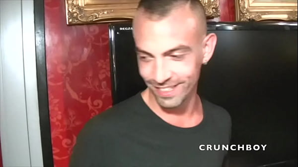 il biase un passif gay &agrave; deux