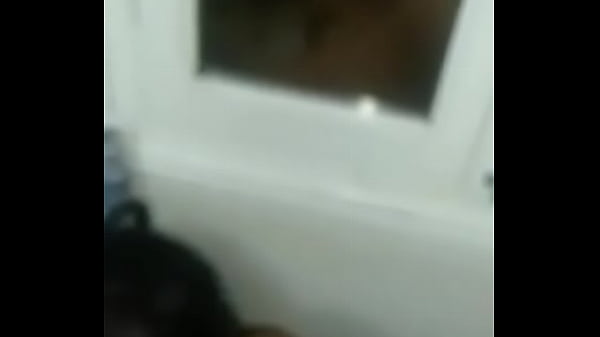 mon pote baise avec ma femme dan la chambre