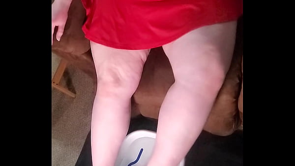 Pamper My Curvy Campus Feet: Electric Grind to Glossy Worship Perfection (4K Portrait)