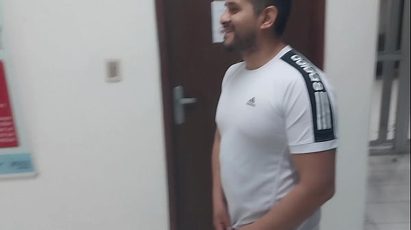 COJIENDO CON EL GUARDIA DEL HOSPITAL