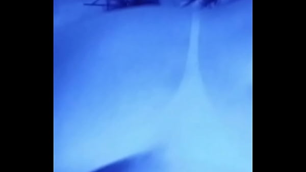 Safada gosta de ser amarrada