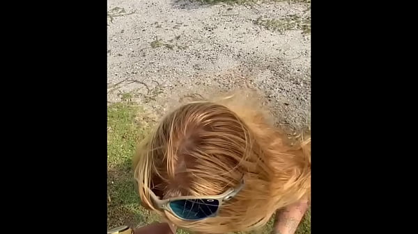 Vazou na net! Loira famosinha perde o telefone e v&iacute;deos &iacute;ntimos caem na net ( Completo )