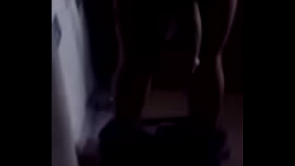 Download Video - Sorpresa bajo el pantal&oacute;n