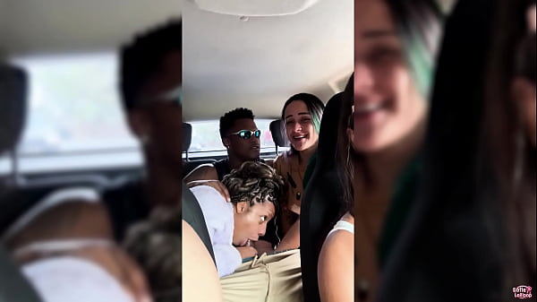 SURUBA BEM GOSTOSA DURANTE UMA VIAGEM DENTRO DO...