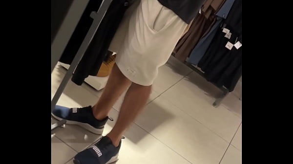 Download Video - DANDO PRA UM BOY PUTO NO PROVADOR DA LOJA NO SHOPPING&period; QUASE NOS PEGARAM&period; - FREE