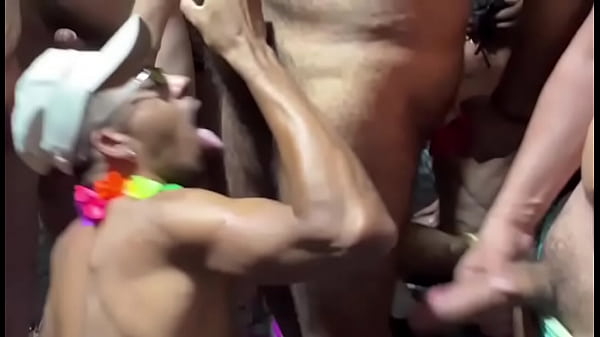 Download Video - A MELHOR SURUBA DE CARNAVAL CARNAPIKA 2023&period;&period; V&iacute;deos completos no X Red