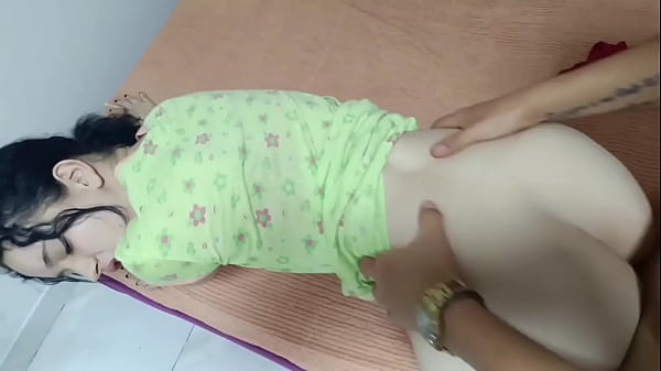 Download Video - LorensSex- GRABO a mi amiga hablando con su NOVIO de sexo y le pido que me la chupe si no le digo a nuestra COMPA&Ntilde;ERA