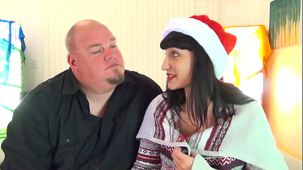 Mistletoe Treat - Fat Bottom Babe Gets Fucked & Facialled