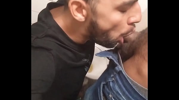 I sucked gay males and sluts in the subway bathroom LUZ - ANAL AND LOTS OF MILK ON RED