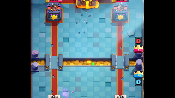 Tremenda follada le pongo al cuernudo en Clash Royale