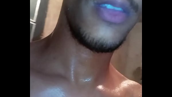 J. Mikaelson Brasil passivo São Paulo pelado no...