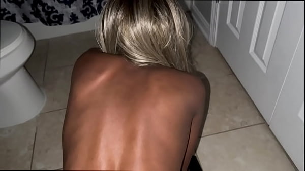 Ebony Cum Slut Gets Fucked in Her Ass
