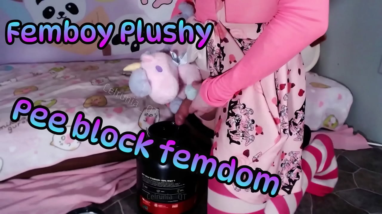 Femboy Plushy Pee bloque femdom (avance)
                   shaved pee trans femdom masochism hung sadism smooth sissy urine plushy femboy gock thigh highs pale skin bwc thick thighs trans woman girl cock muchos negros