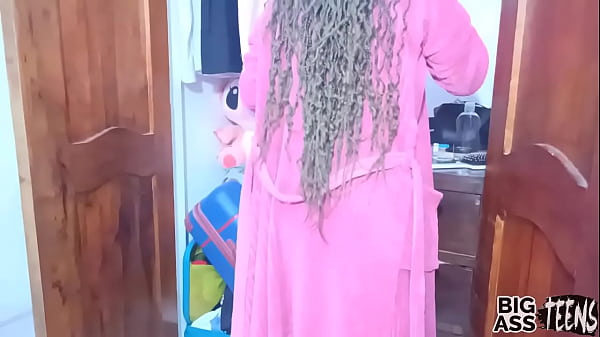 I fuck my 18yo BIG ASS Stepsister while my wife is not home rough sex