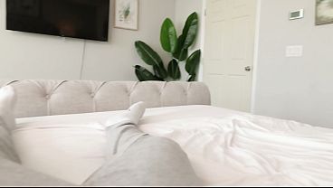 義理の妹に写真を撮られているところを見つかった - キャシー・レノア