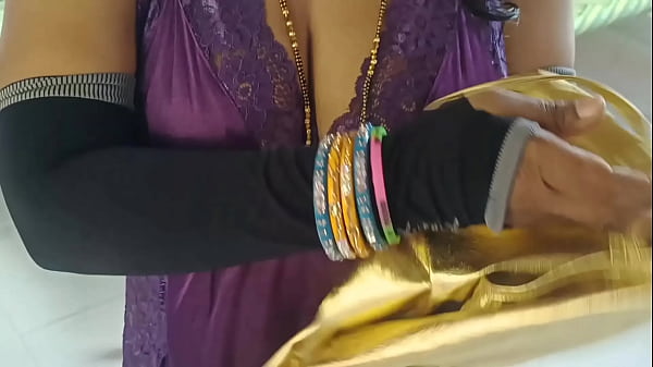 Desi sex of delivery boy and hot sexy bhabhi