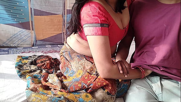Indian mistress seduces teenage boy for sex, desi bhabhi has xxxx sex when her husband is not at home.