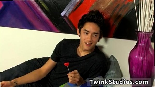 Asian mobile gay porn movie and gay old men fuc...