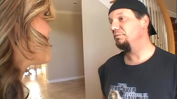 Watching Mari Possa and Sage Evans at it together is like watching a past and future...