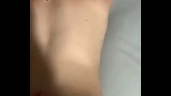 thumb fucking hott