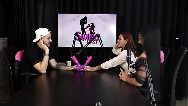 Download Video - Gostosa safada fica pelada mostrando a buceta deliciosa ap&oacute;s o jogo da punheta - Bia Ruyva & Jack Por &lpar;SHEER&sol;RED&rpar;