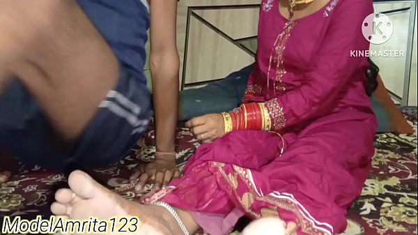 Bhabhi ko at me jor se chudhai in house