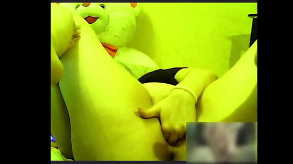 Teen Aime L'anal Et Le Sperme