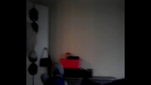 echo puts her mouth on it