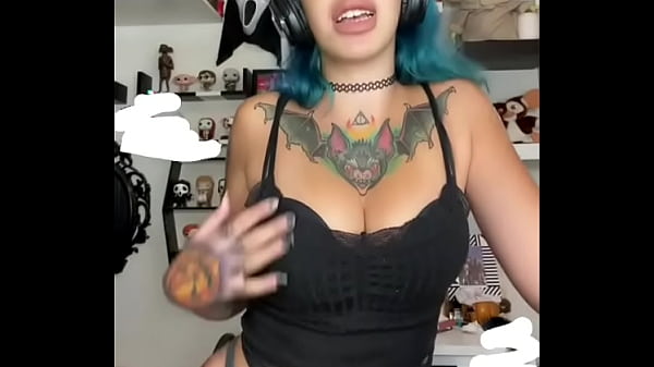 perra caliente otaku sexy de pelo azul hara que se te ponga dura