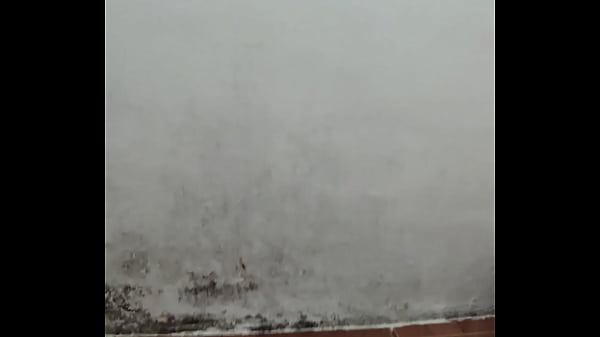 Gordinho novinho amador gozando forte