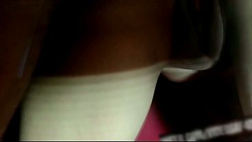 Novinha deliciosa da buceta cremosa dando com vontade