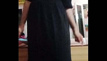 インド人ゲイクロスドレッサーのガウリシシーが黒い服を着てハードなxxxセックスをする